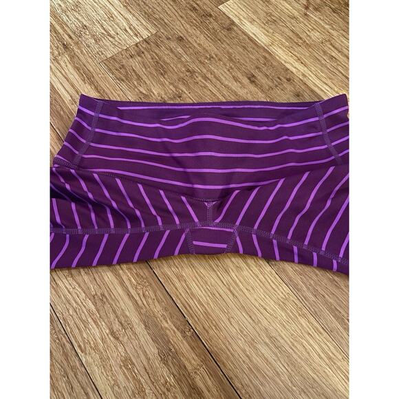 Athleta Striped Chaturanga Capri Leggings Sz.Small Striped Purple Pink Yoga‎ Run - Picture 8 of 8